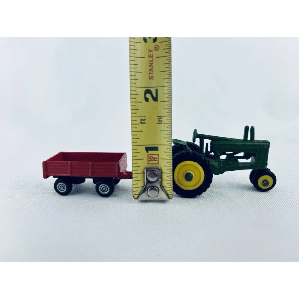 Lot Of 2 Ertl 1/64 Tractor -‎ John Deere & Red Wagon- Farm